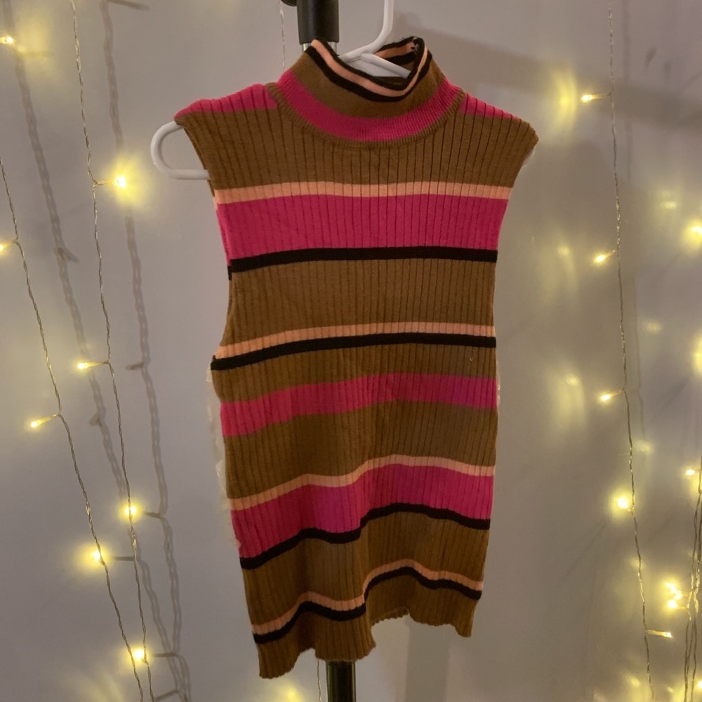 Rue21 crop top shirt